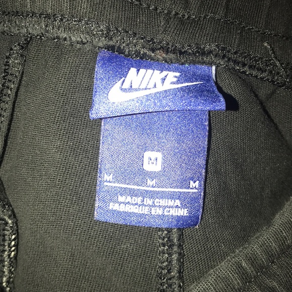 Nike Sweatpants - Picture 2 of 2